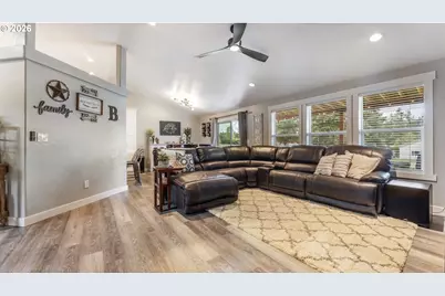 520 Fir St, Lyons, OR 97358 - Photo 21