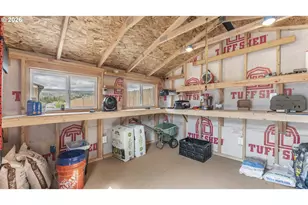 520 Fir St, Lyons, OR 97358 - Photo 37