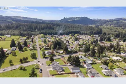 520 Fir St, Lyons, OR 97358 - Photo 43