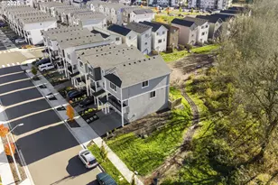 4236 E Willakenzie St, Newberg, OR 97132 - Photo 3