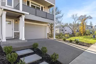 4236 E Willakenzie St, Newberg, OR 97132 - Photo 5