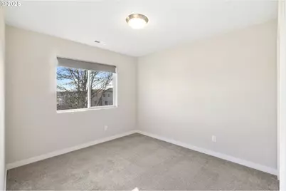 4236 E Willakenzie St, Newberg, OR 97132 - Photo 29