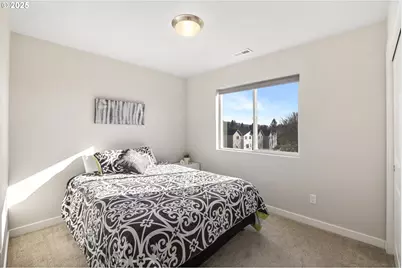 4236 E Willakenzie St, Newberg, OR 97132 - Photo 27