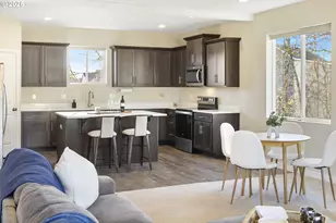 4236 E Willakenzie St, Newberg, OR 97132 - Photo 13