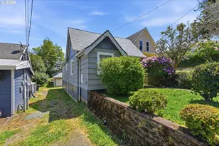 846 S 11th St, Coos Bay, OR 97420 - Photo 5