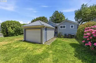 846 S 11th St, Coos Bay, OR 97420 - Photo 3
