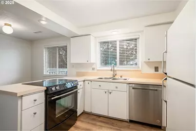 10207 NE 43rd Ave, Vancouver, WA 98686 - Photo 7