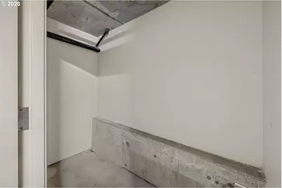 1620 NE Broadway St #206, Portland, OR 97232 - Photo 29