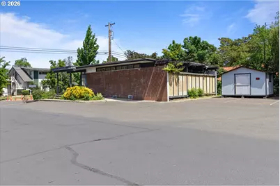 1225 W Main St, Medford, OR 97501 - Photo 3