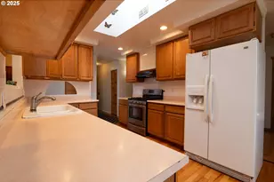 780 Michigan Ave, Bandon, OR 97411 - Photo 13