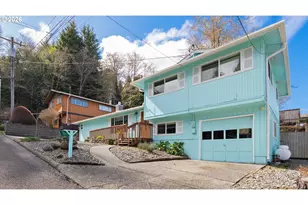 935 View St, Reedsport, OR 97467 - Photo 1