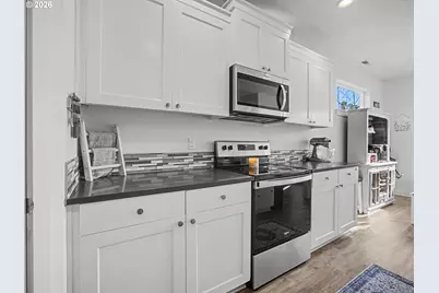 134 NE Liberty Ln, Estacada, OR 97023 - Photo 17