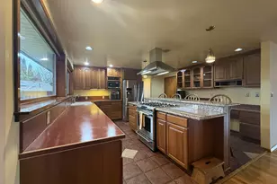 6175 SW Alice Ln, Beaverton, OR 97008 - Photo 7