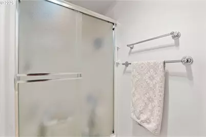 15510 NE Knott St #11, Portland, OR 97230 - Photo 27