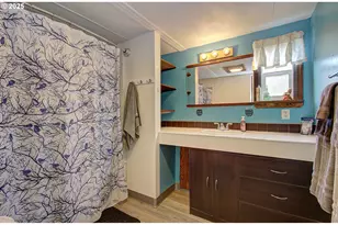 107 Guinevere Ct, Castle Rock, WA 98611 - Photo 19