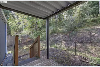 107 Guinevere Ct, Castle Rock, WA 98611 - Photo 23