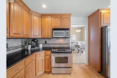414 NE Lenox St, Hillsboro, OR 97124 - Photo 11