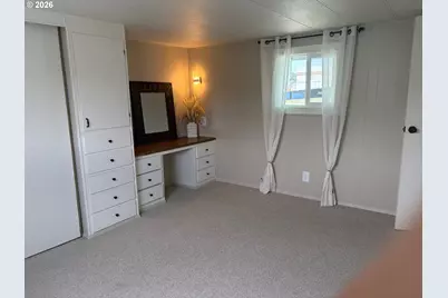 2902 E 2nd St, Newberg, OR 97132 - Photo 13