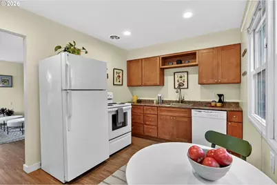 8025 N Chase Ave, Portland, OR 97217 - Photo 13