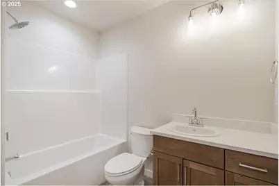 353 SE Kitzmiller Dr, Dallas, OR 97338 - Photo 5