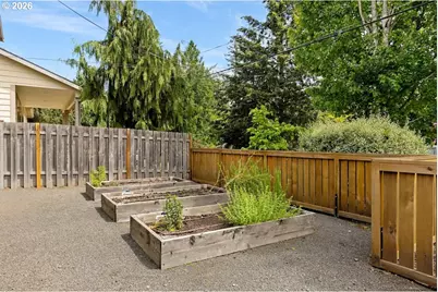 4935 SW Marigold St, Portland, OR 97219 - Photo 31