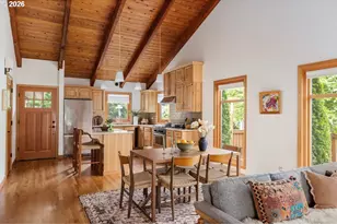 4935 SW Marigold St, Portland, OR 97219 - Photo 9