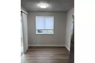 885 NE Sunset St, Roseburg, OR 97470 - Photo 5