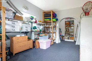 885 66th St, Springfield, OR 97478 - Photo 19