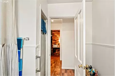 90 E B St, Halsey, OR 97348 - Photo 21