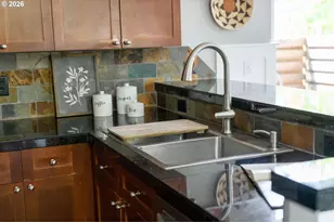 502 NE Prescott St, Portland, OR 97211 - Photo 15