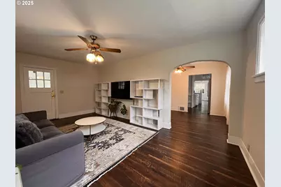 2014 E St, Vancouver, WA 98663 - Photo 5