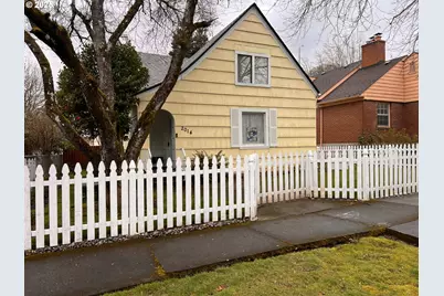 2014 E St, Vancouver, WA 98663 - Photo 1