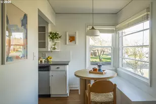 8038 SE Salmon St, Portland, OR 97215 - Photo 11