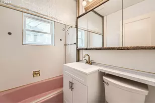 9832 N Van Houten Ave, Portland, OR 97203 - Photo 21