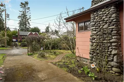 6626 N Greenwich Ave, Portland, OR 97217 - Photo 3
