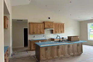 14111 S Kora Louise Ln, Mulino, OR 97042 - Photo 5