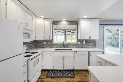 3890 SW 203rd Ave, Beaverton, OR 97078 - Photo 15