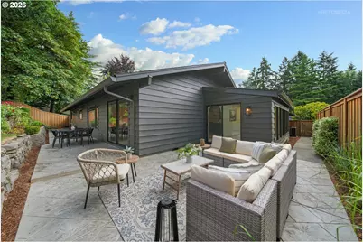 2335 SW Imperial Ct, Portland, OR 97225 - Photo 41