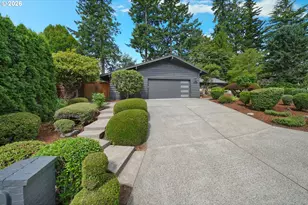 2335 SW Imperial Ct, Portland, OR 97225 - Photo 3