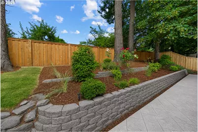 2335 SW Imperial Ct, Portland, OR 97225 - Photo 39