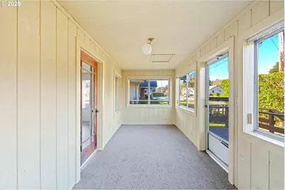 1887 Madrona St, North Bend, OR 97459 - Photo 11