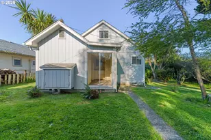 1887 Madrona St, North Bend, OR 97459 - Photo 9