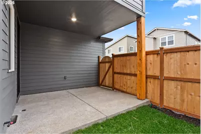 8271 SE Quincy St, Hillsboro, OR 97123 - Photo 25