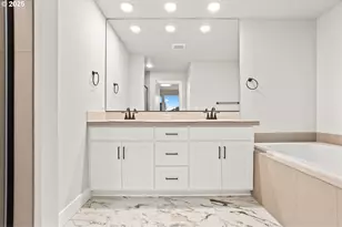 8271 SE Quincy St, Hillsboro, OR 97123 - Photo 17