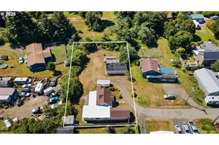 90828 Henderson Ln, Coos Bay, OR 97420 - Photo 5