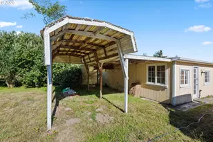 90828 Henderson Ln, Coos Bay, OR 97420 - Photo 35