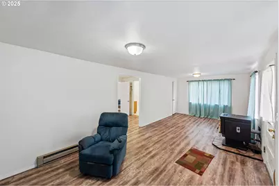 90828 Henderson Ln, Coos Bay, OR 97420 - Photo 11