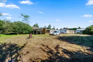 90828 Henderson Ln, Coos Bay, OR 97420 - Photo 3