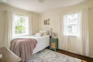 10910 NE Hancock St, Portland, OR 97220 - Photo 27