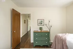 10910 NE Hancock St, Portland, OR 97220 - Photo 29
